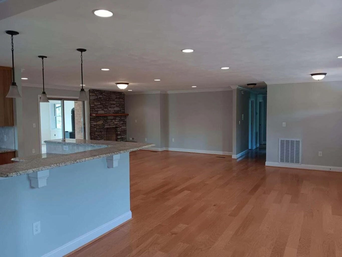 232 Jackson DR - Photo 5