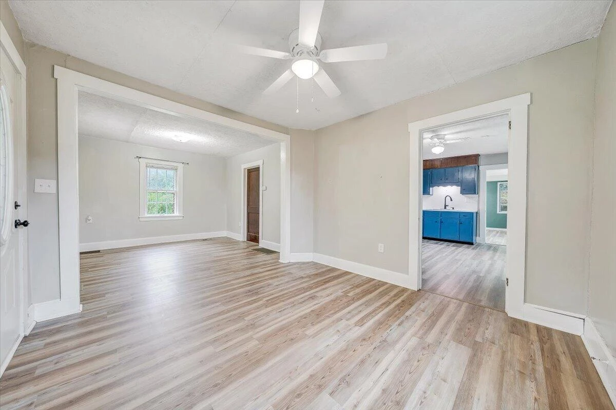 1384 Thaxton Mountain RD - Photo 14