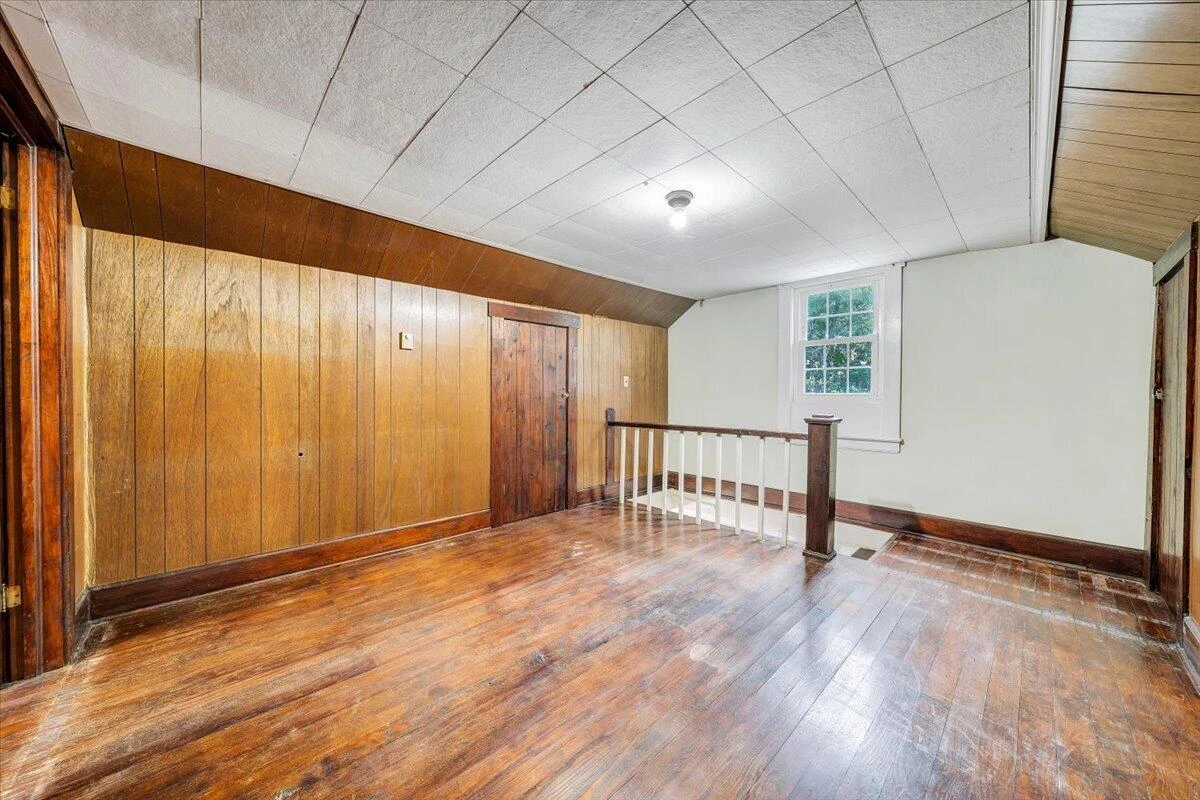 1384 Thaxton Mountain RD - Photo 32