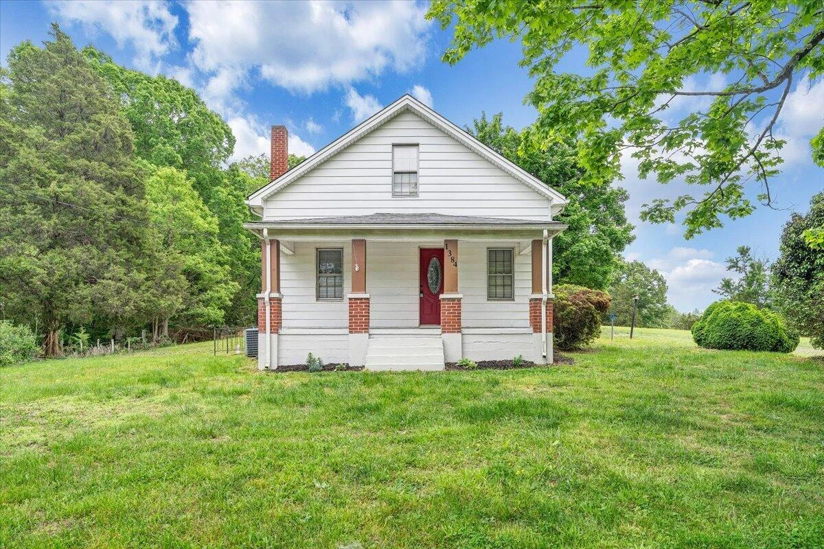 1384 Thaxton Mountain RD - Photo 44