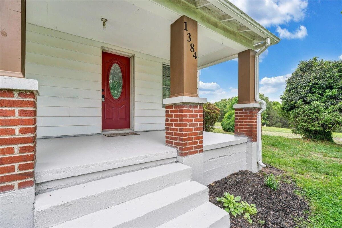 1384 Thaxton Mountain RD - Photo 6
