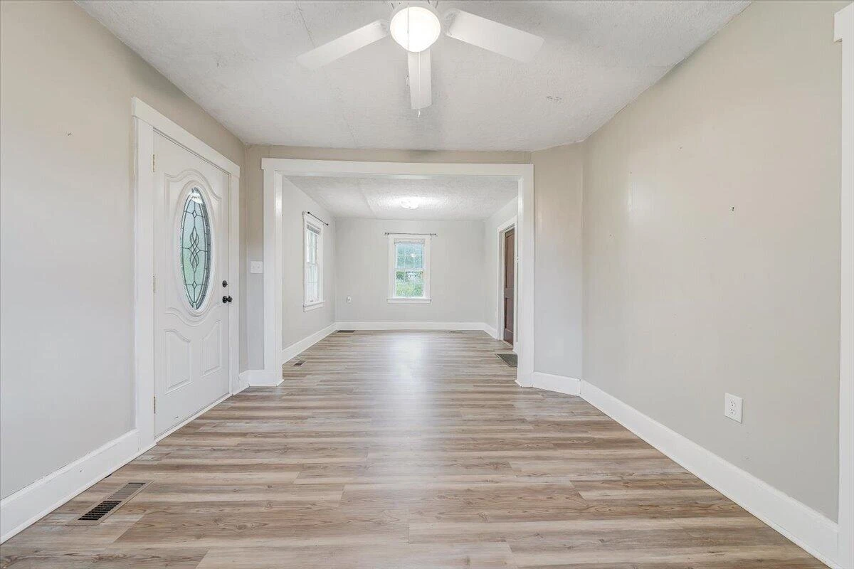 1384 Thaxton Mountain RD - Photo 8