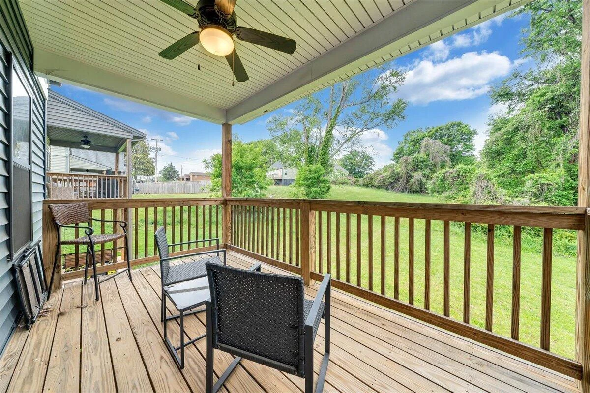3041 Fulton ST - Photo 19