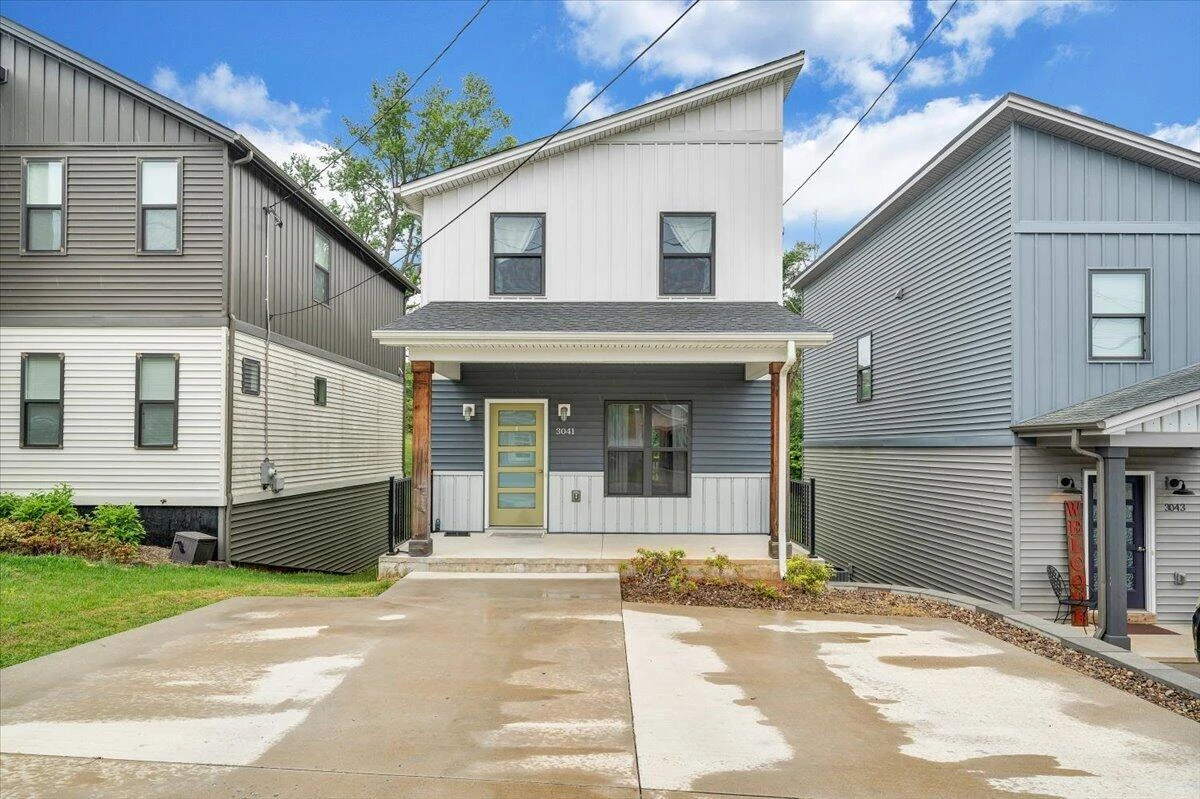 3041 Fulton ST - Photo 21
