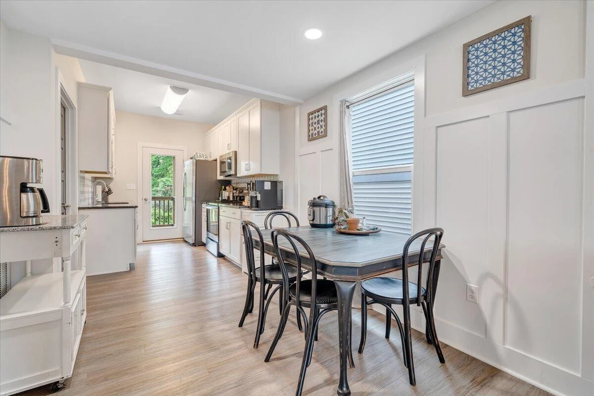 3041 Fulton ST - Photo 4