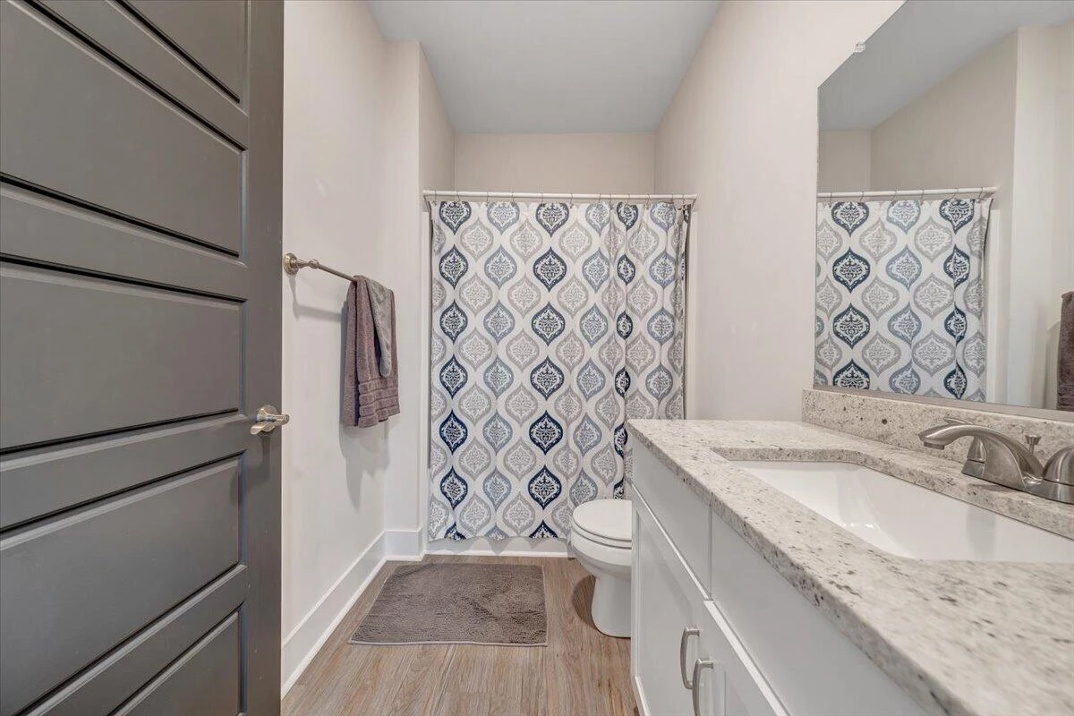 3041 Fulton ST - Photo 8