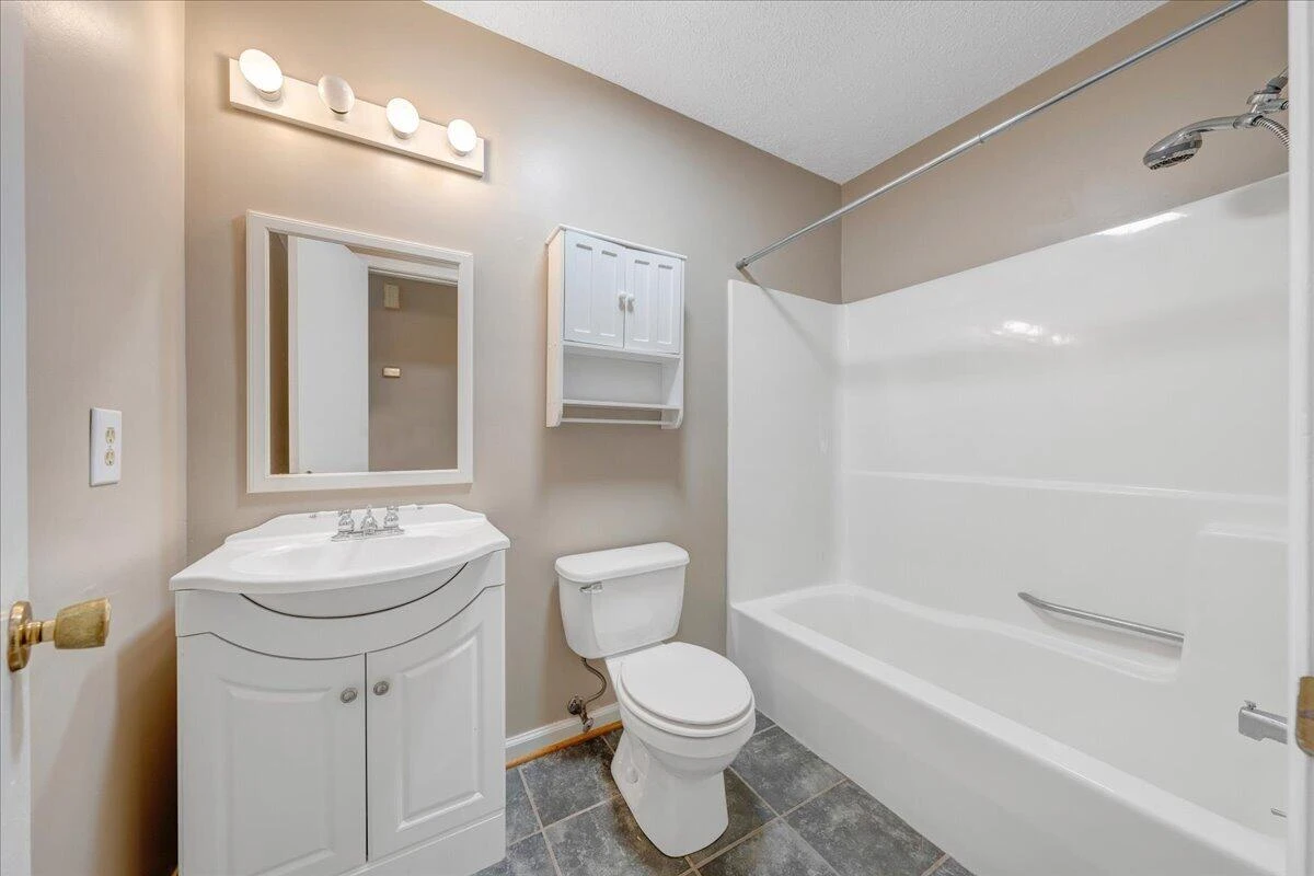 5146 Overland DR - Photo 6