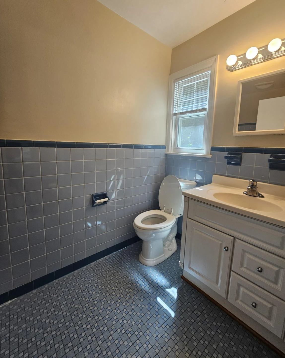 3009 Dover DR SW - Photo 11