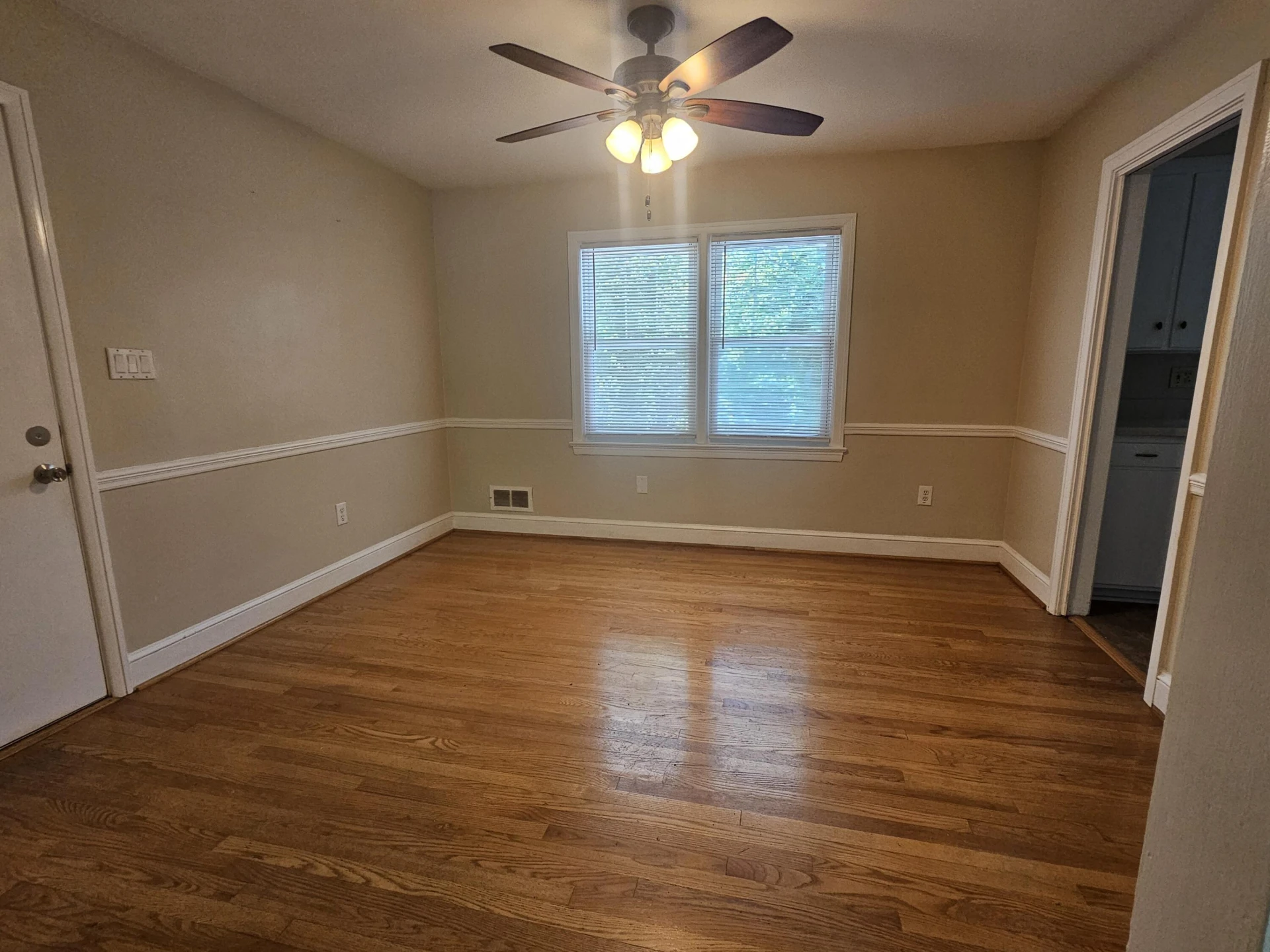 3009 Dover DR SW - Photo 4