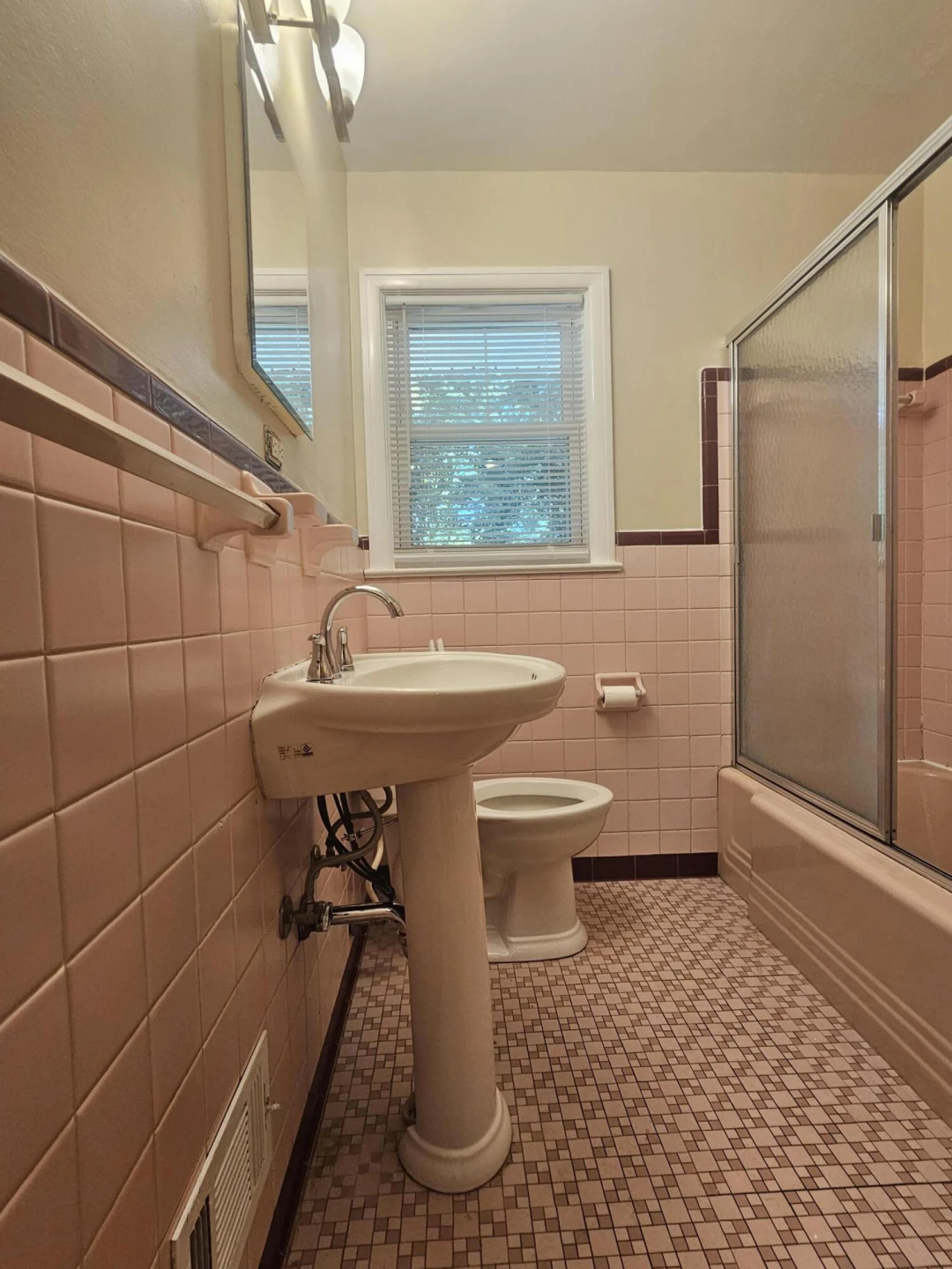 3009 Dover DR SW - Photo 8