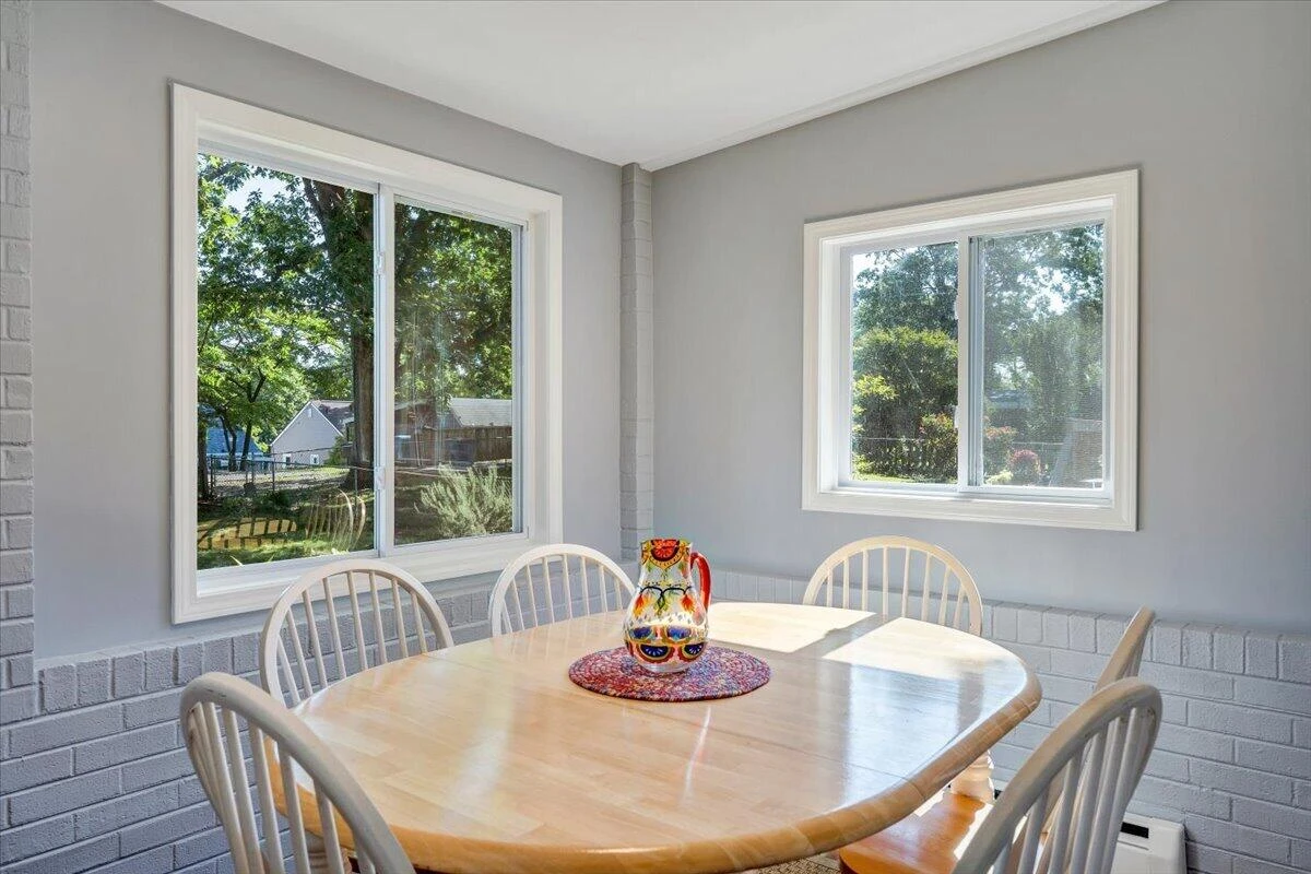 2525 Maiden LN SW - Photo 13