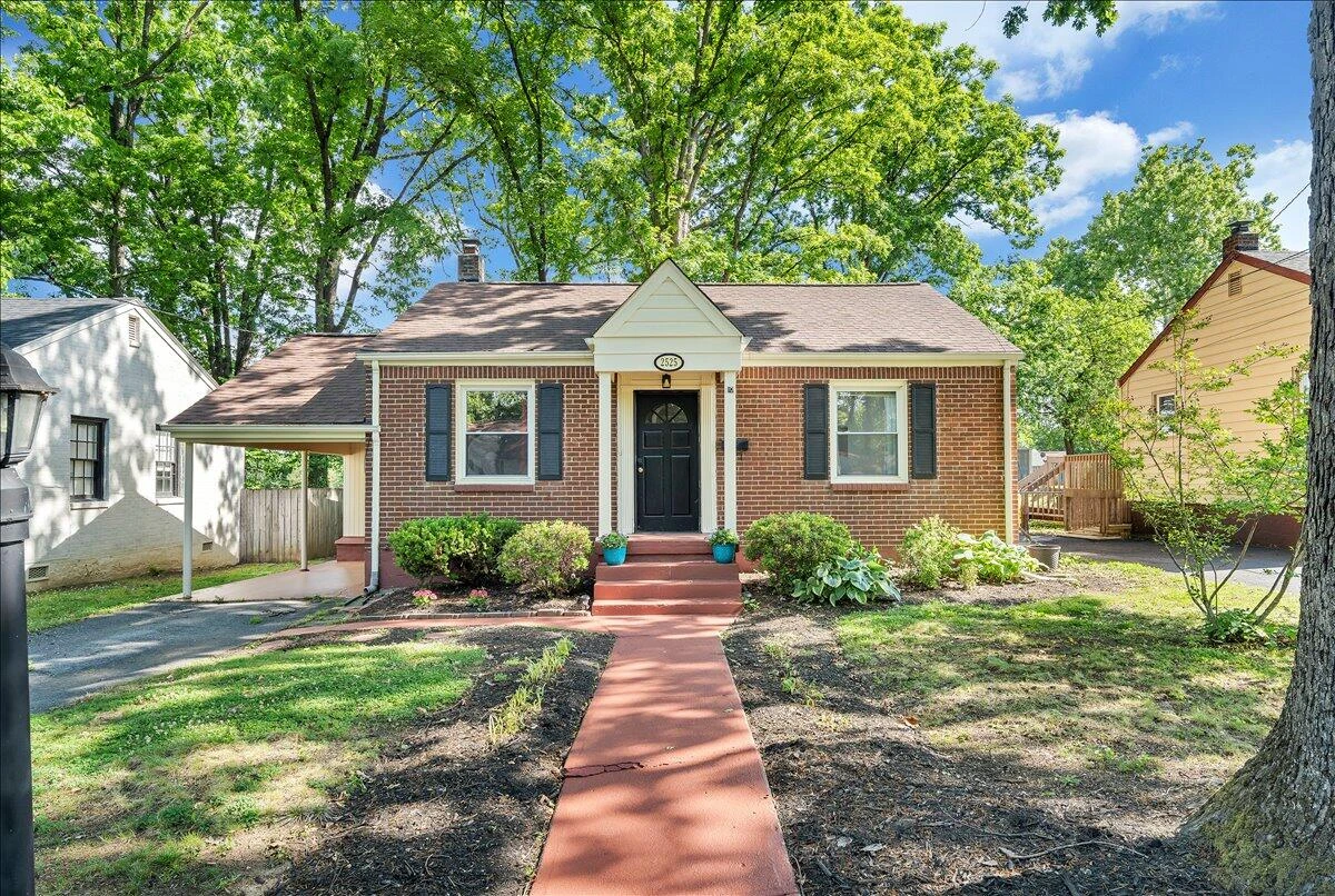 2525 Maiden LN SW - Photo 32