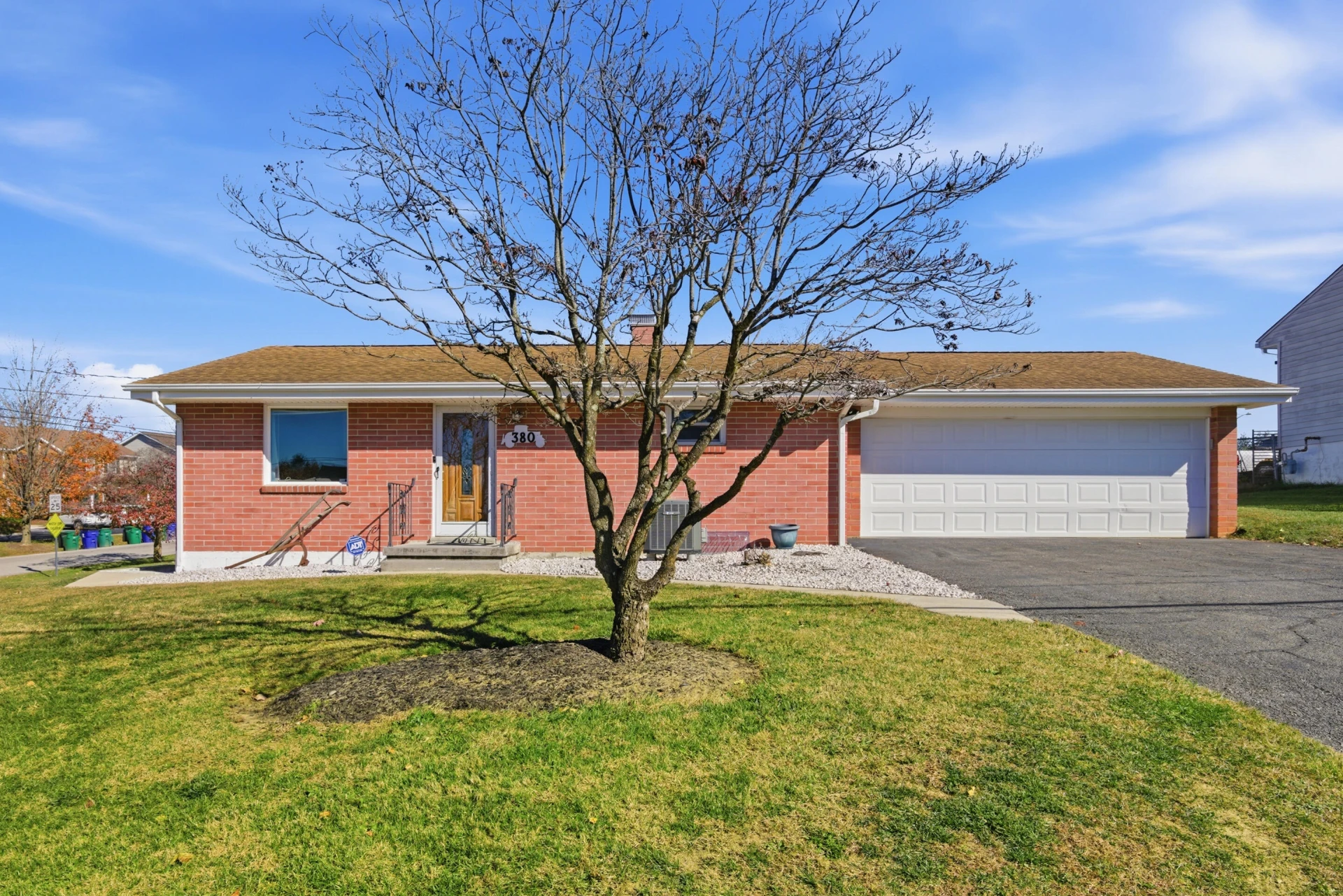 380 Clearview DR