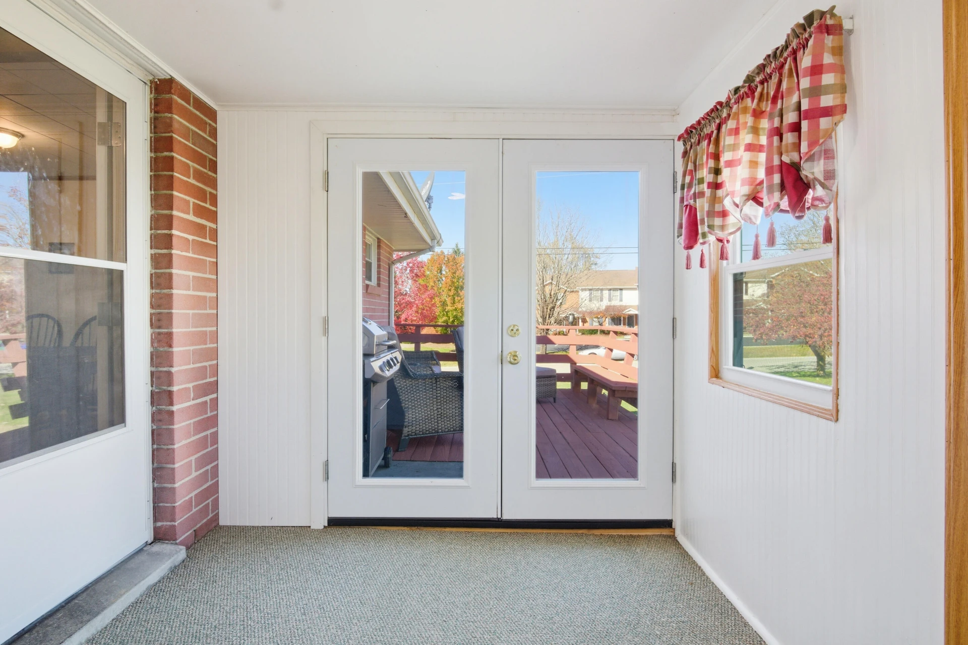 380 Clearview DR - Photo 21