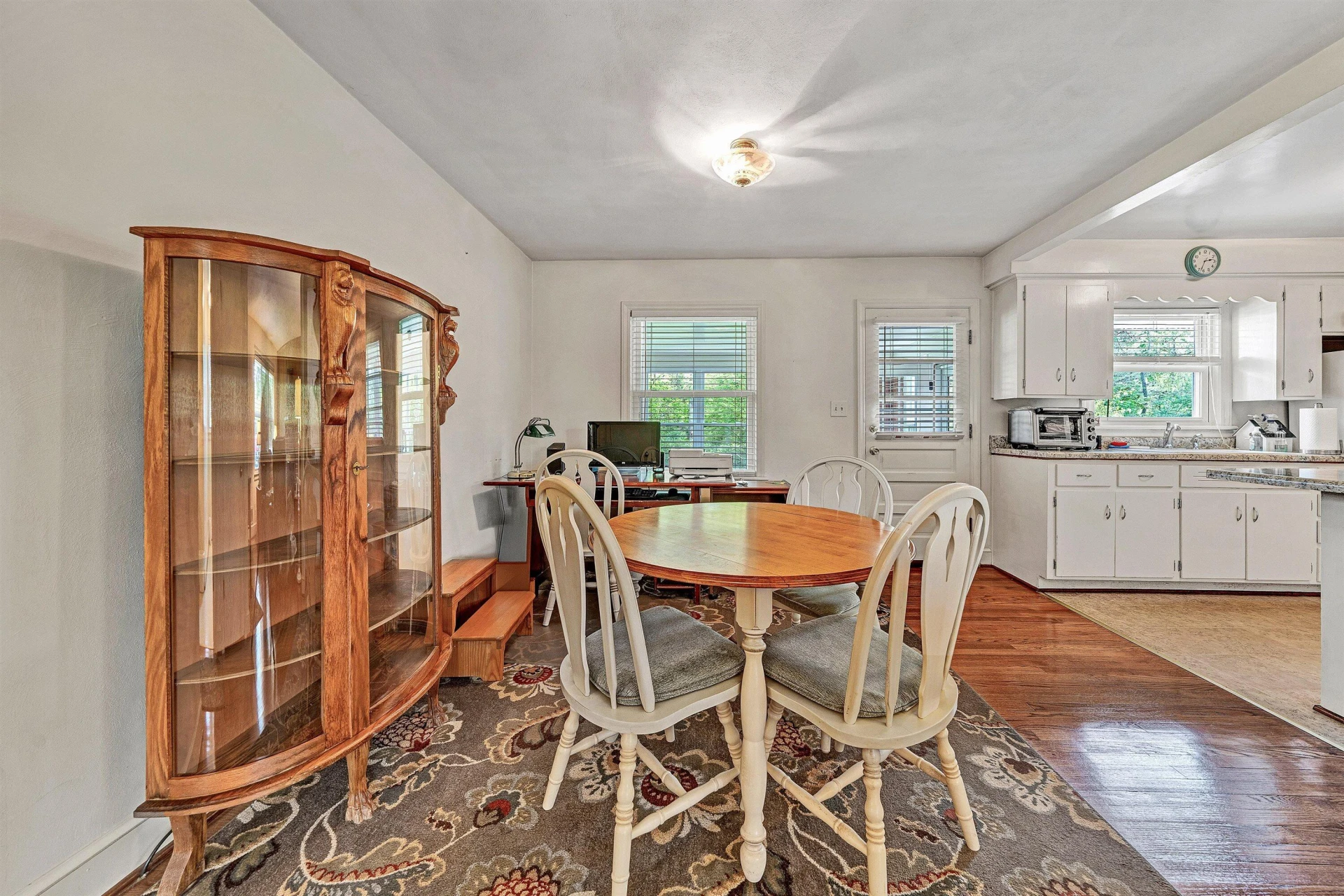 6915 Tinkerdale RD - Photo 5