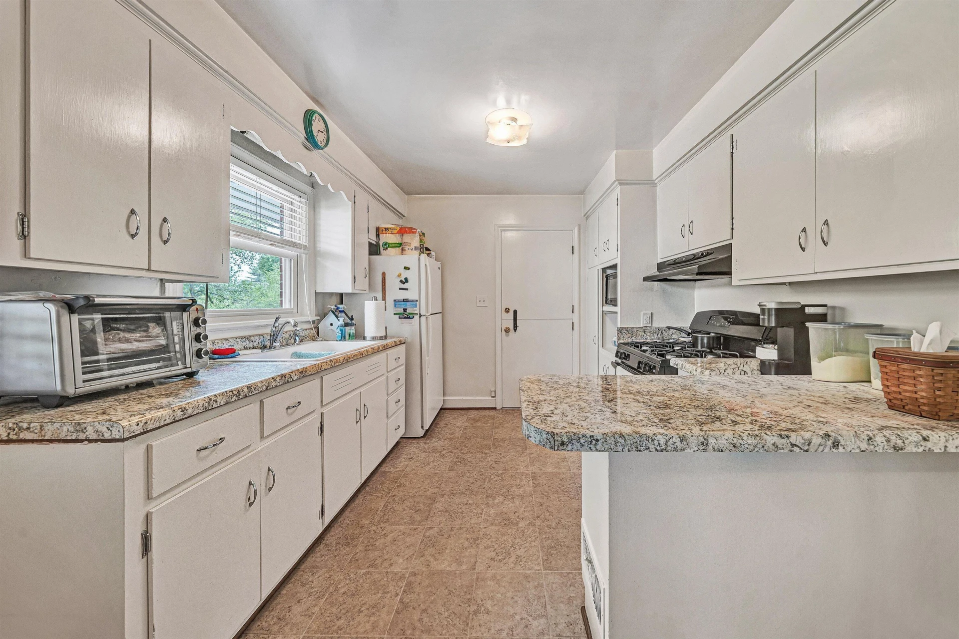 6915 Tinkerdale RD - Photo 6