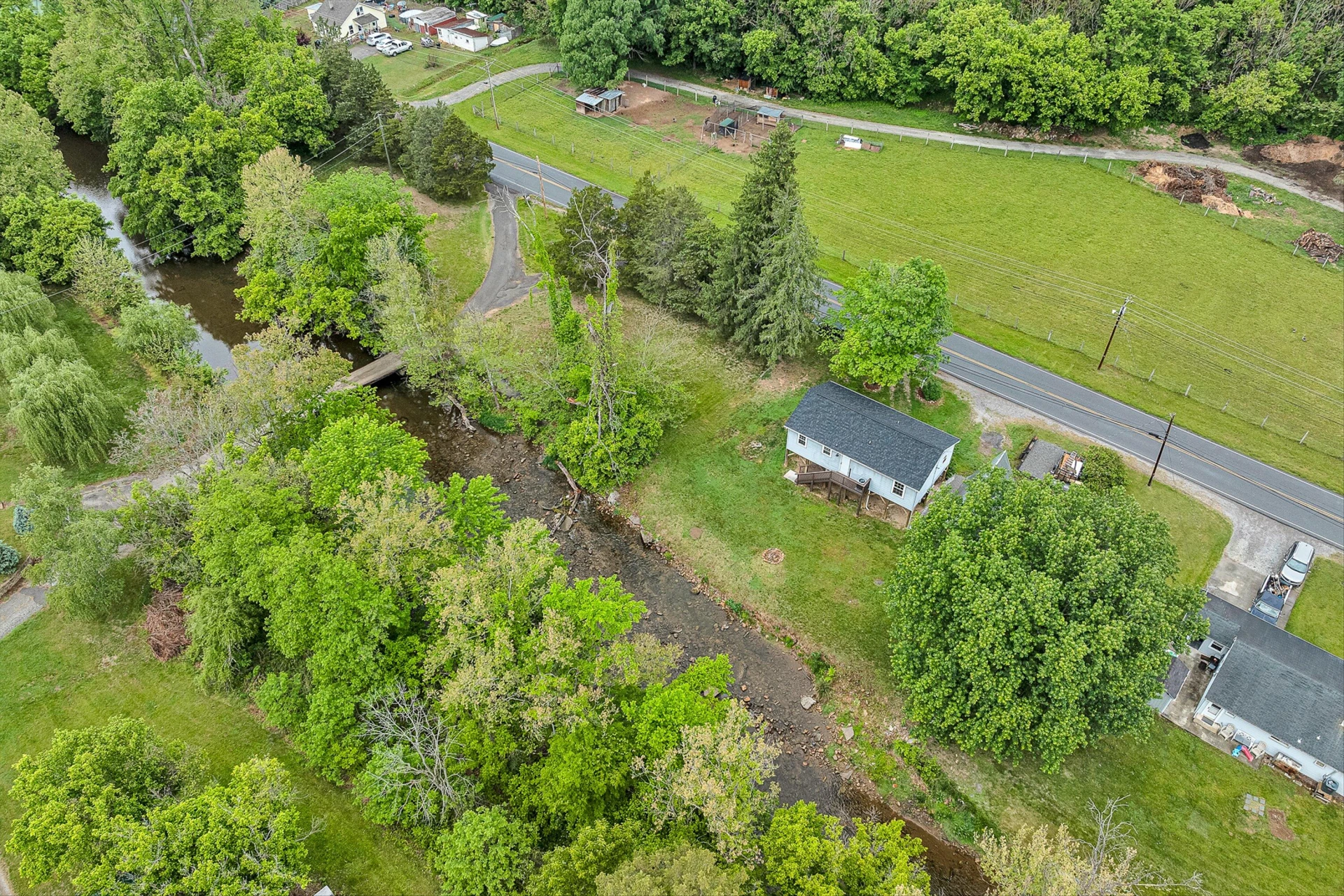 9619 Old Roanoke RD - Photo 27