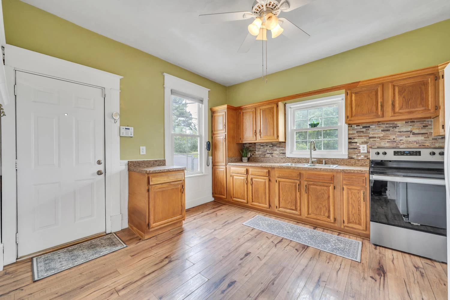 1901 Staunton AVE NW - Photo 18