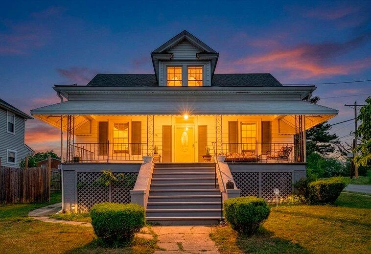 1901 Staunton AVE NW - Photo 3