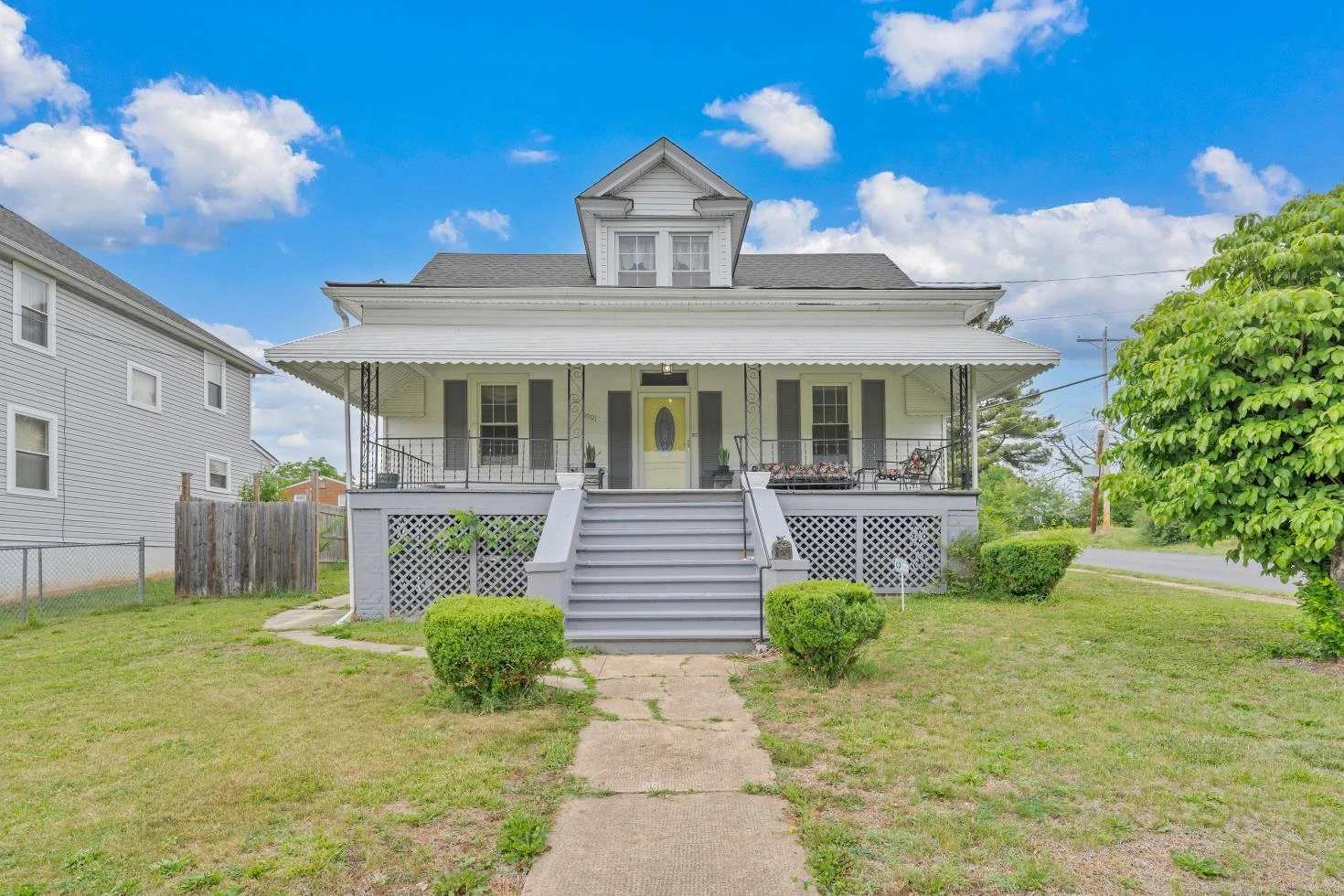 1901 Staunton AVE NW - Photo 40