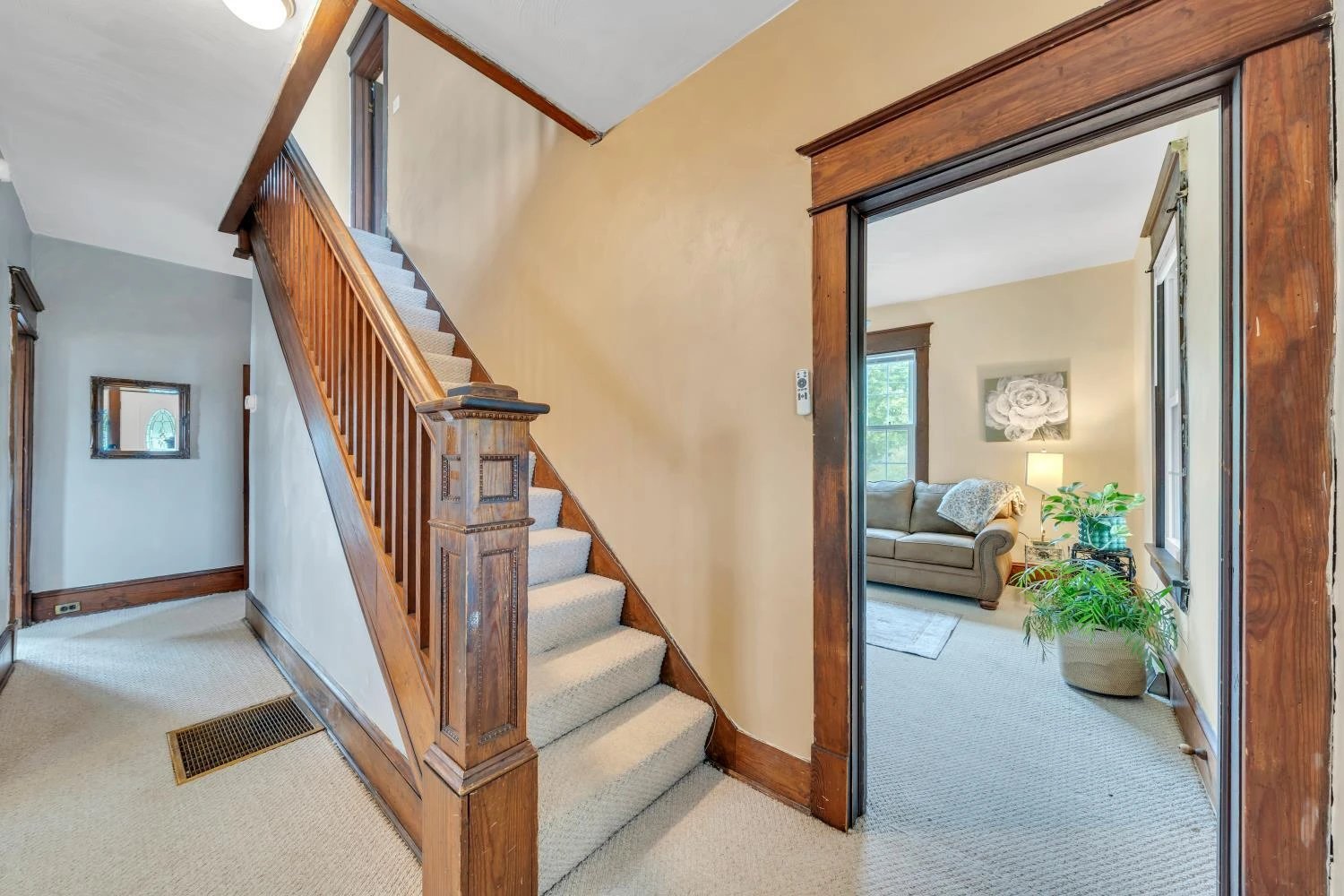 1901 Staunton AVE NW - Photo 8