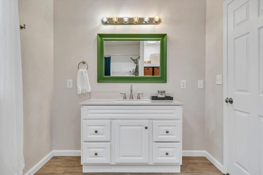 826 Rutherford AVE NW - Photo 11