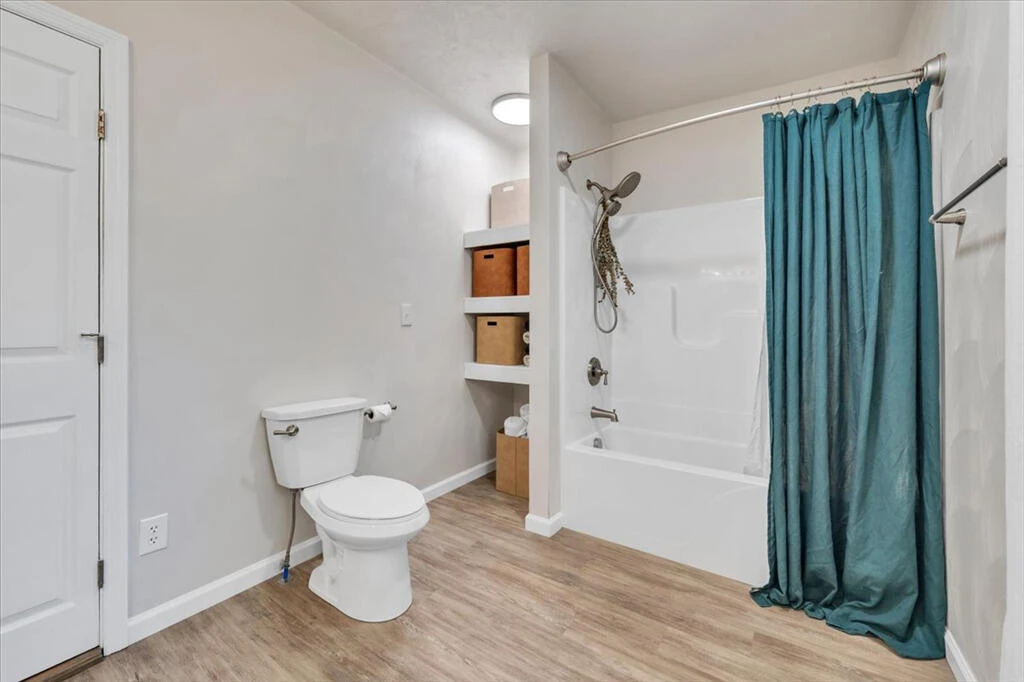 826 Rutherford AVE NW - Photo 13