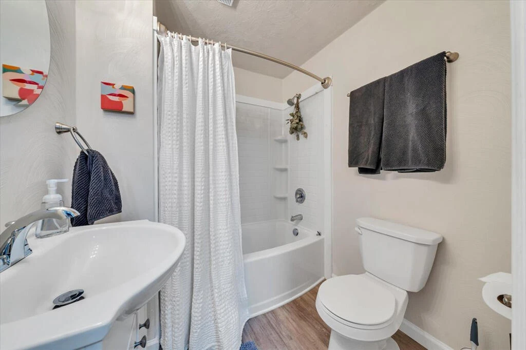 826 Rutherford AVE NW - Photo 14