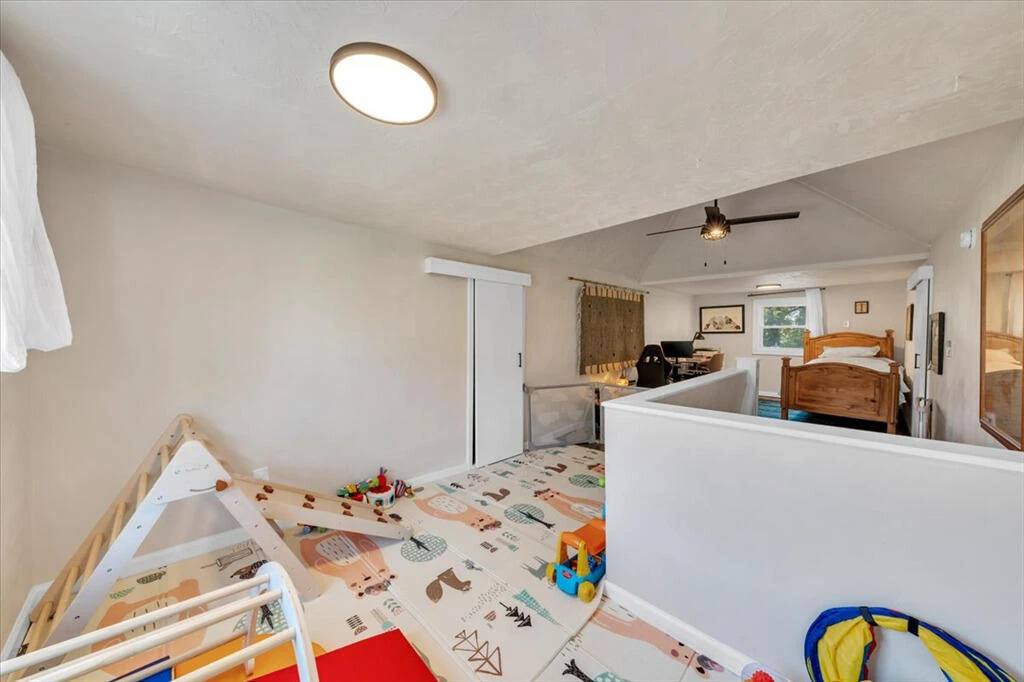 826 Rutherford AVE NW - Photo 21