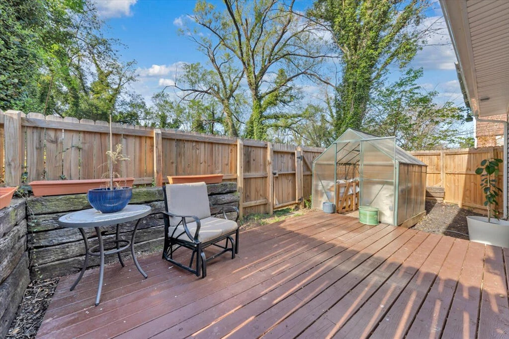 826 Rutherford AVE NW - Photo 25