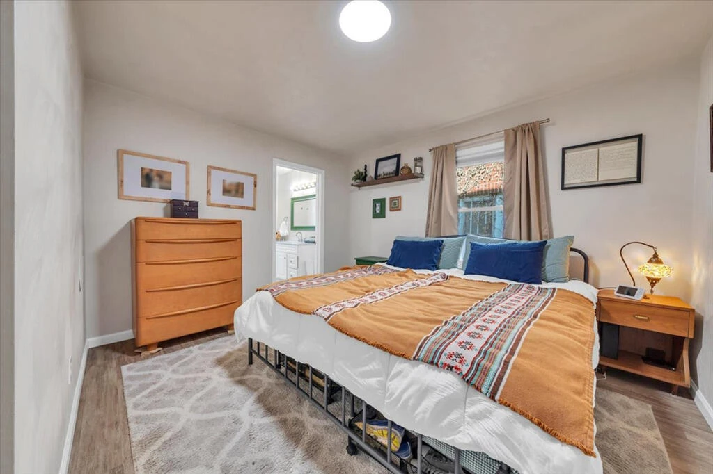 826 Rutherford AVE NW - Photo 9