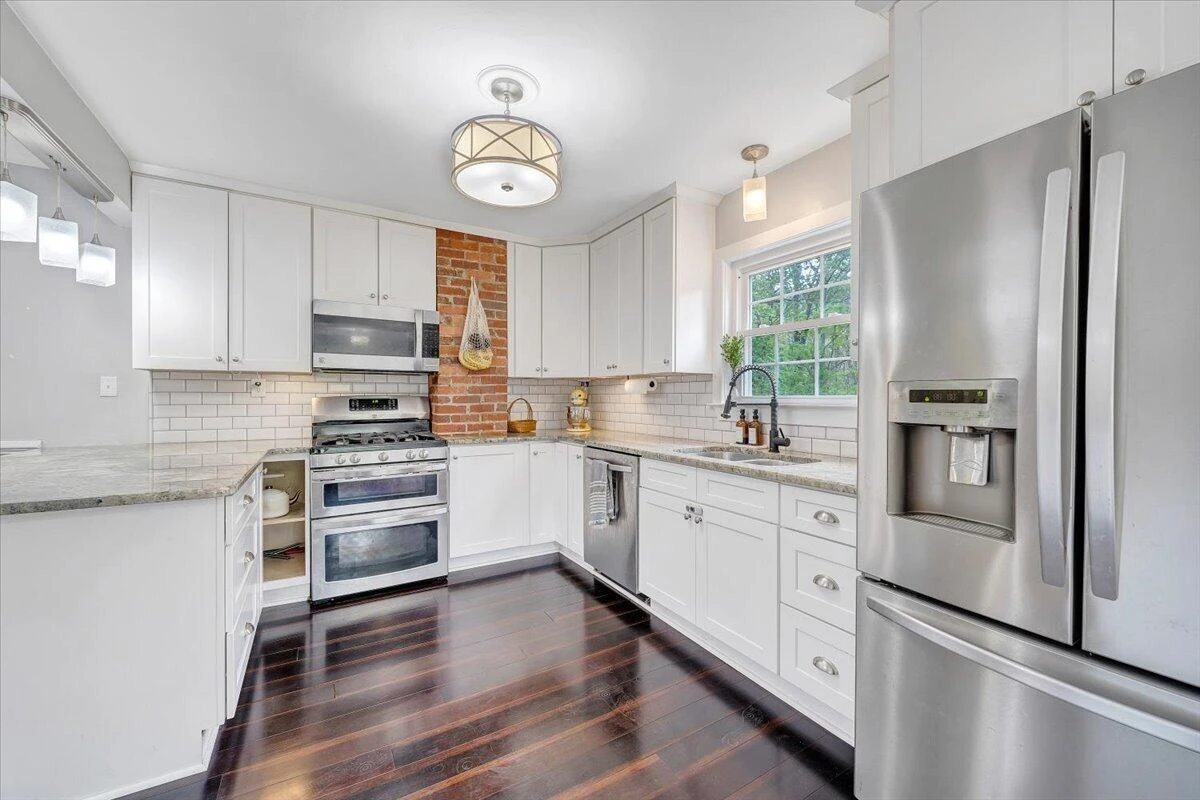 2910 Carvins Cove RD - Photo 10