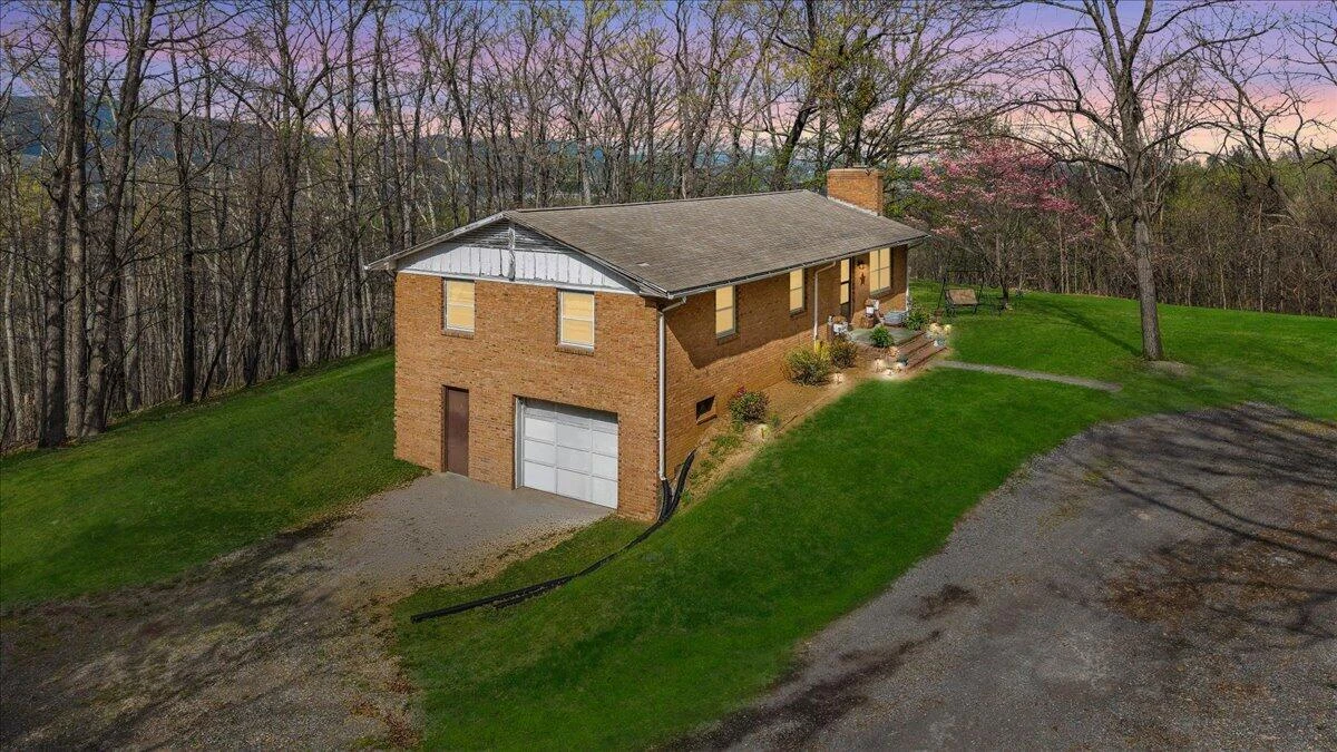 1450 Blackwood DR