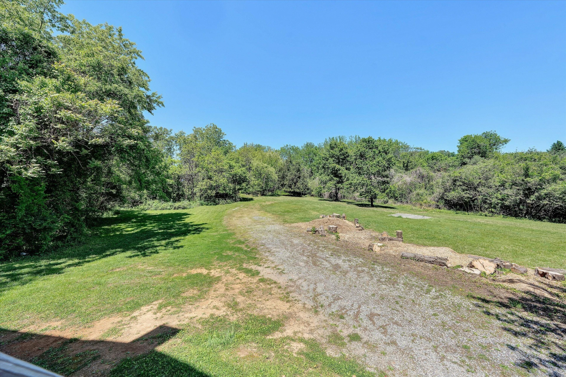 2717 Colonial AVE SW - Photo 3
