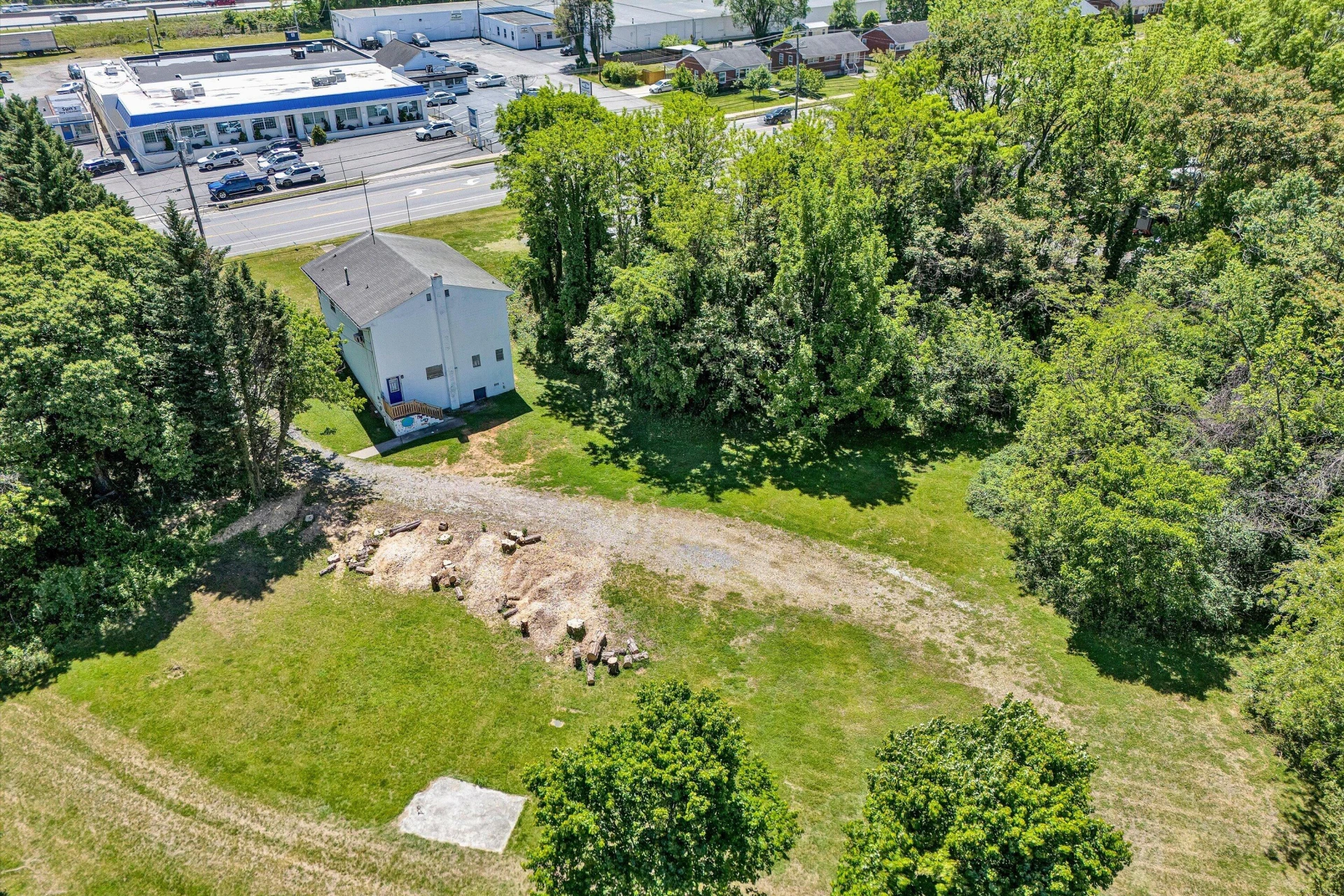 2717 Colonial AVE SW - Photo 8