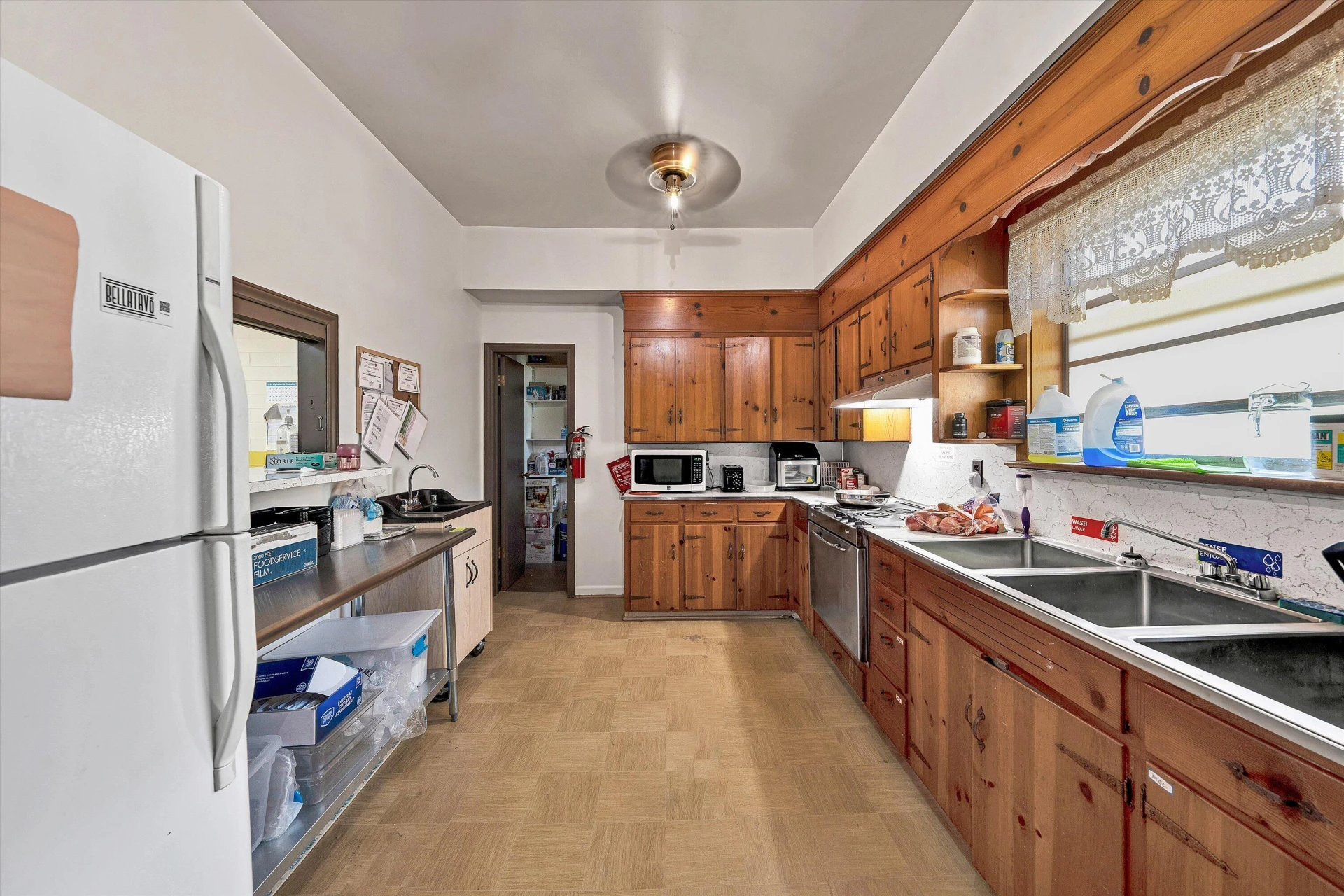 2719 Colonial AVE SW - Photo 15