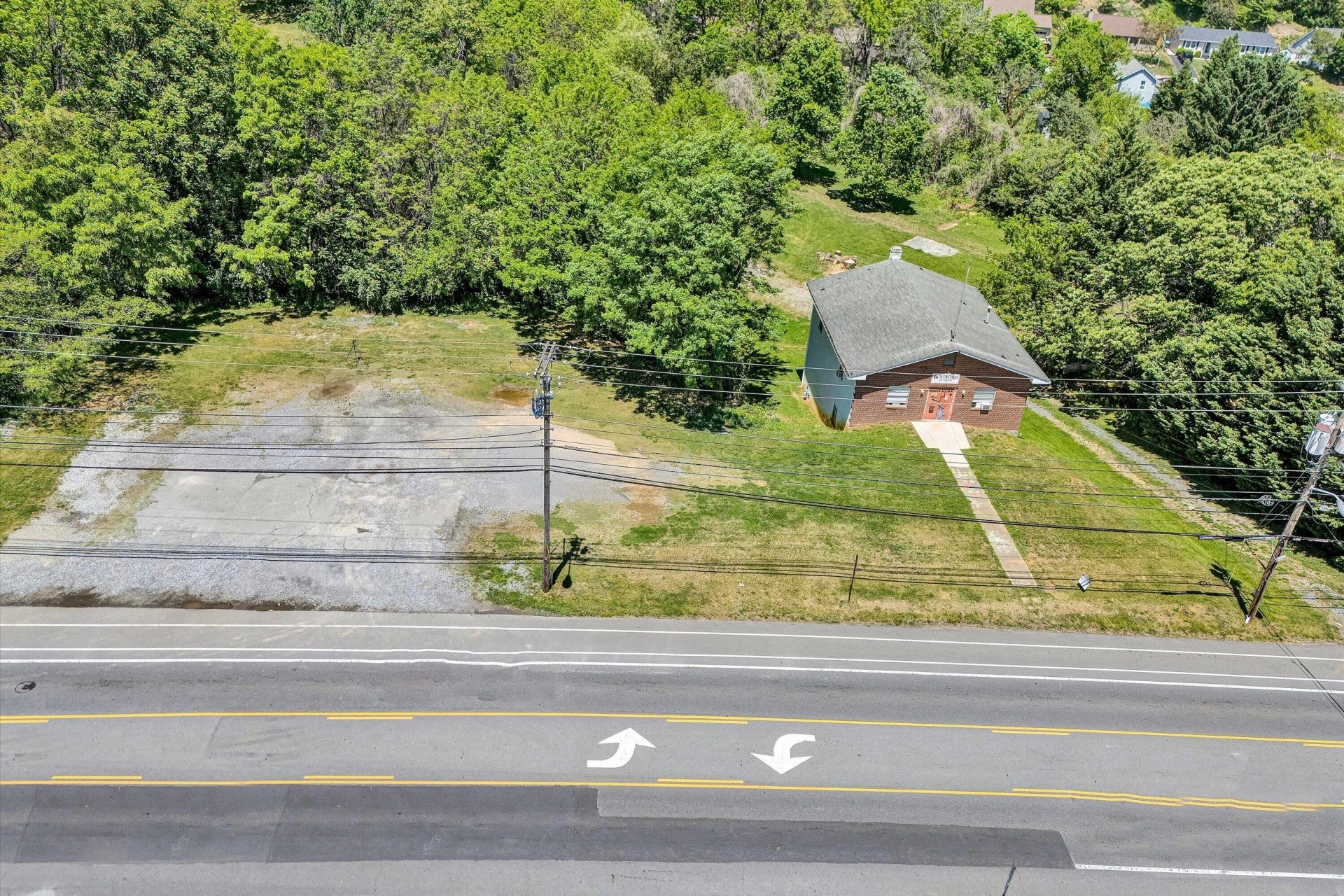 2719 Colonial AVE SW - Photo 20