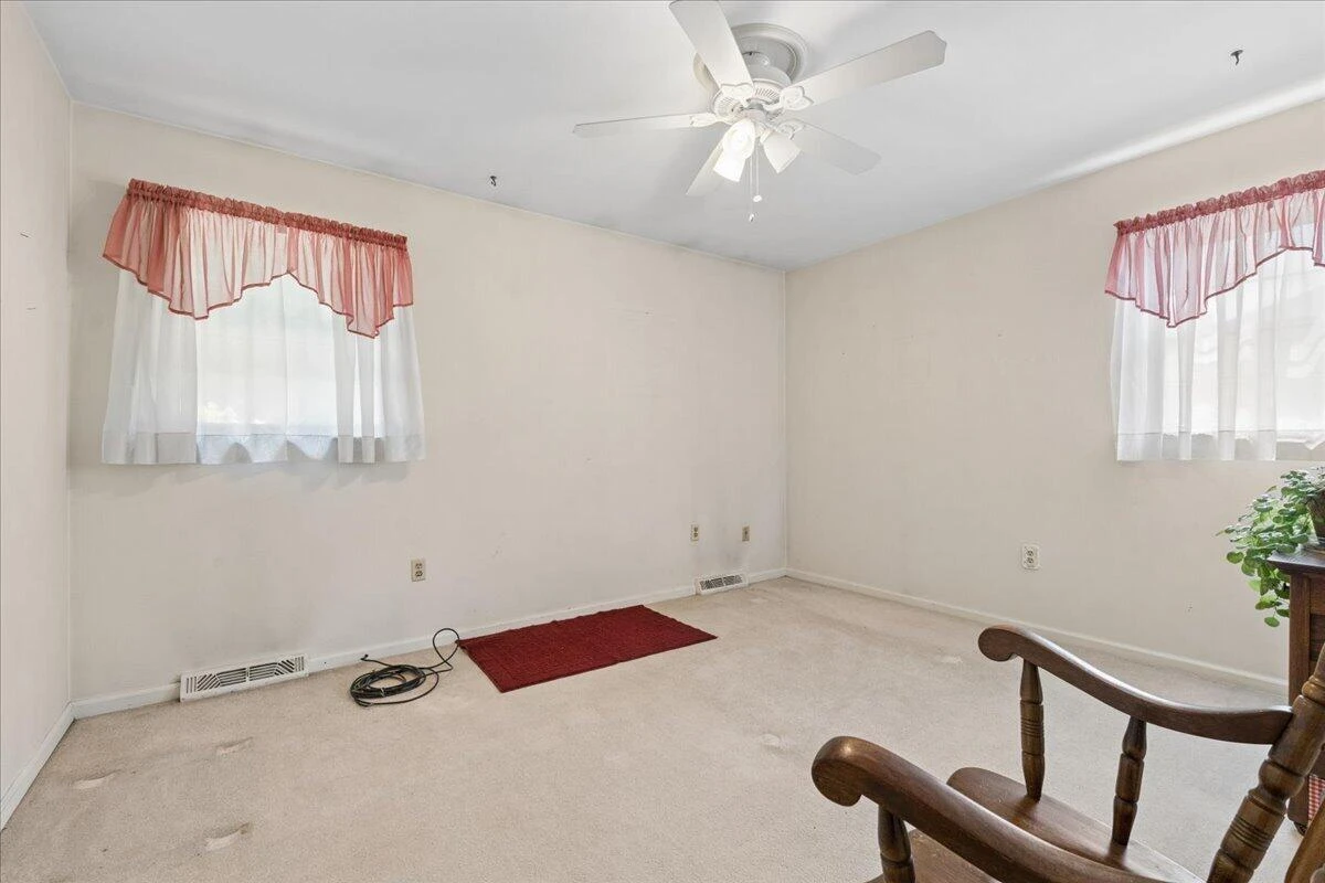 3123 Green Ridge RD - Photo 17