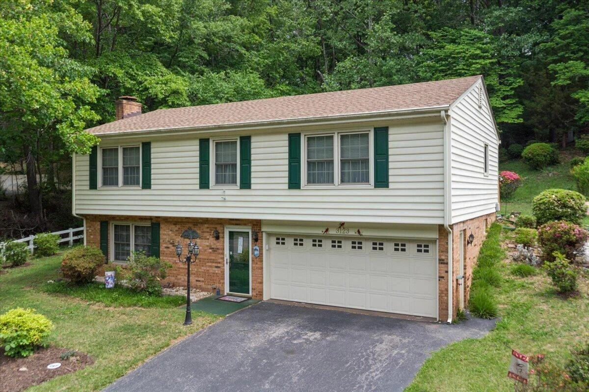 3123 Green Ridge RD - Photo 3