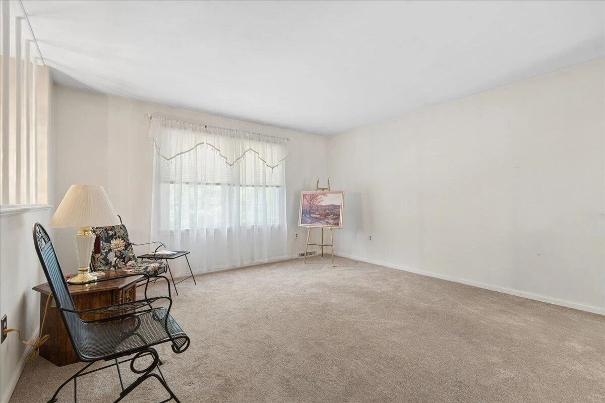 3123 Green Ridge RD - Photo 6