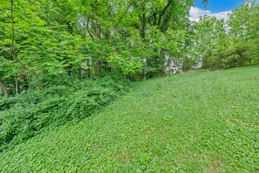 1912 Melrose AVE NW - Photo 26