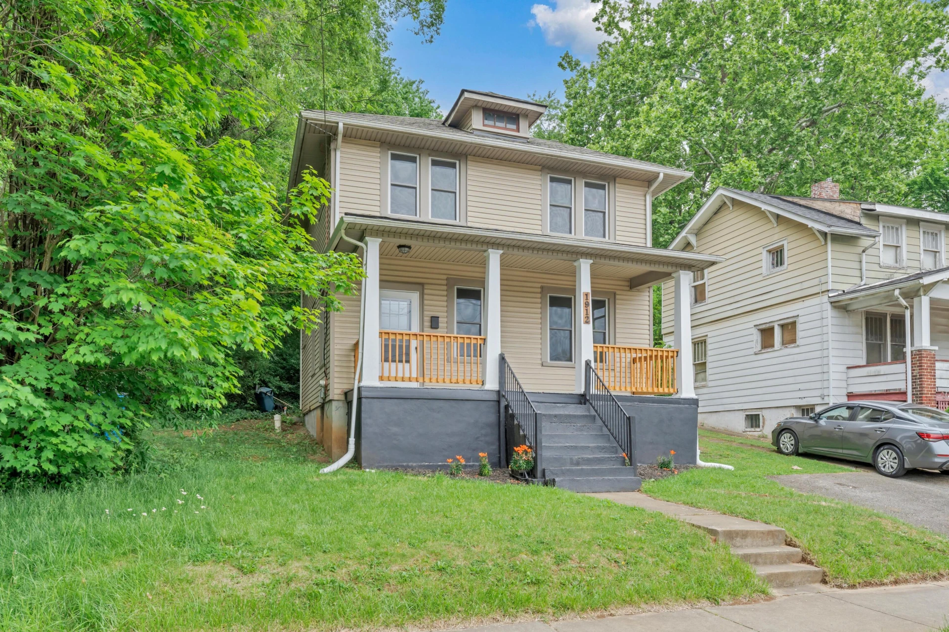 1912 Melrose AVE NW - Photo 28
