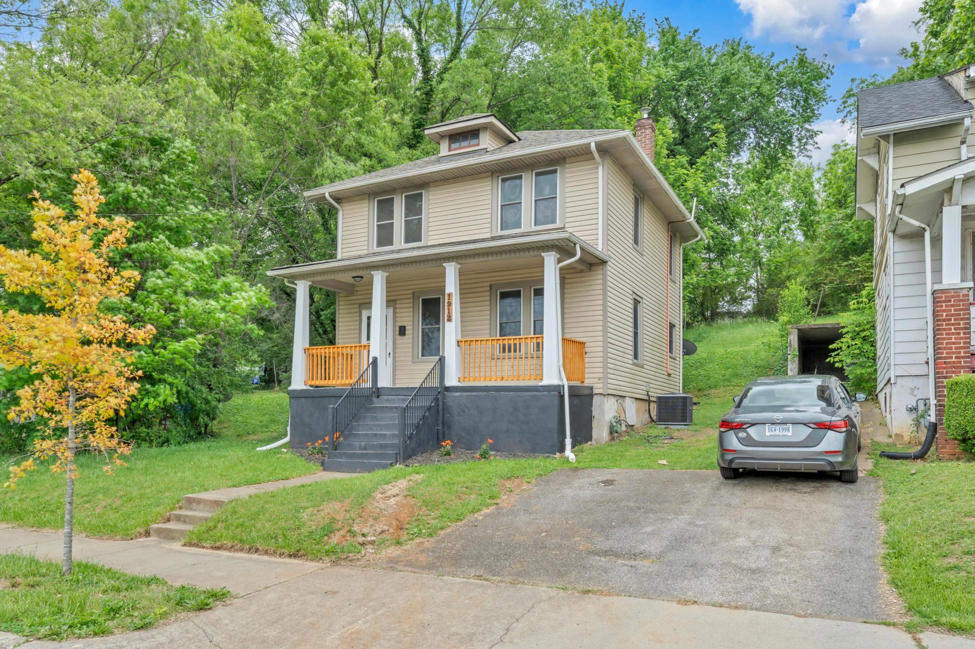 1912 Melrose AVE NW - Photo 30