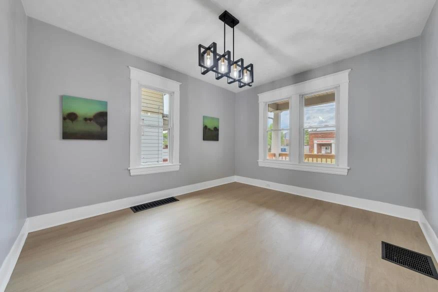 1912 Melrose AVE NW - Photo 9