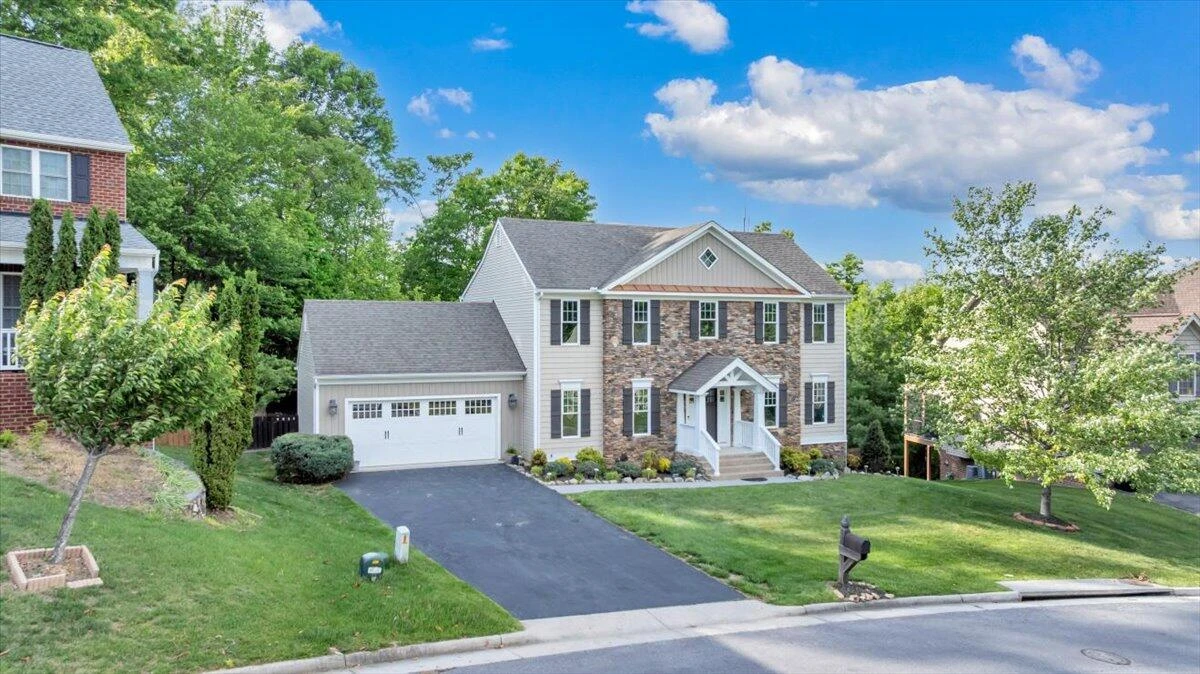 5882 Monet DR - Photo 44