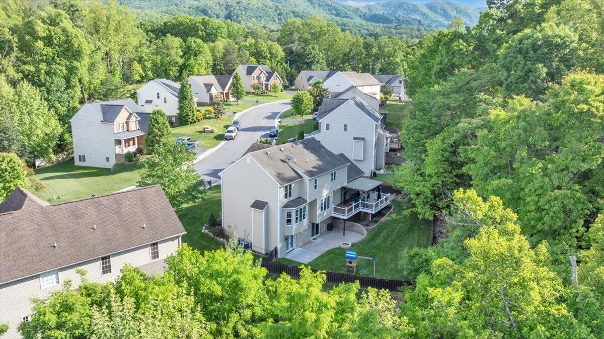 5882 Monet DR - Photo 45