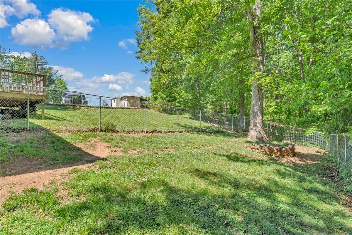 221 Falcon Ridge RD - Photo 15