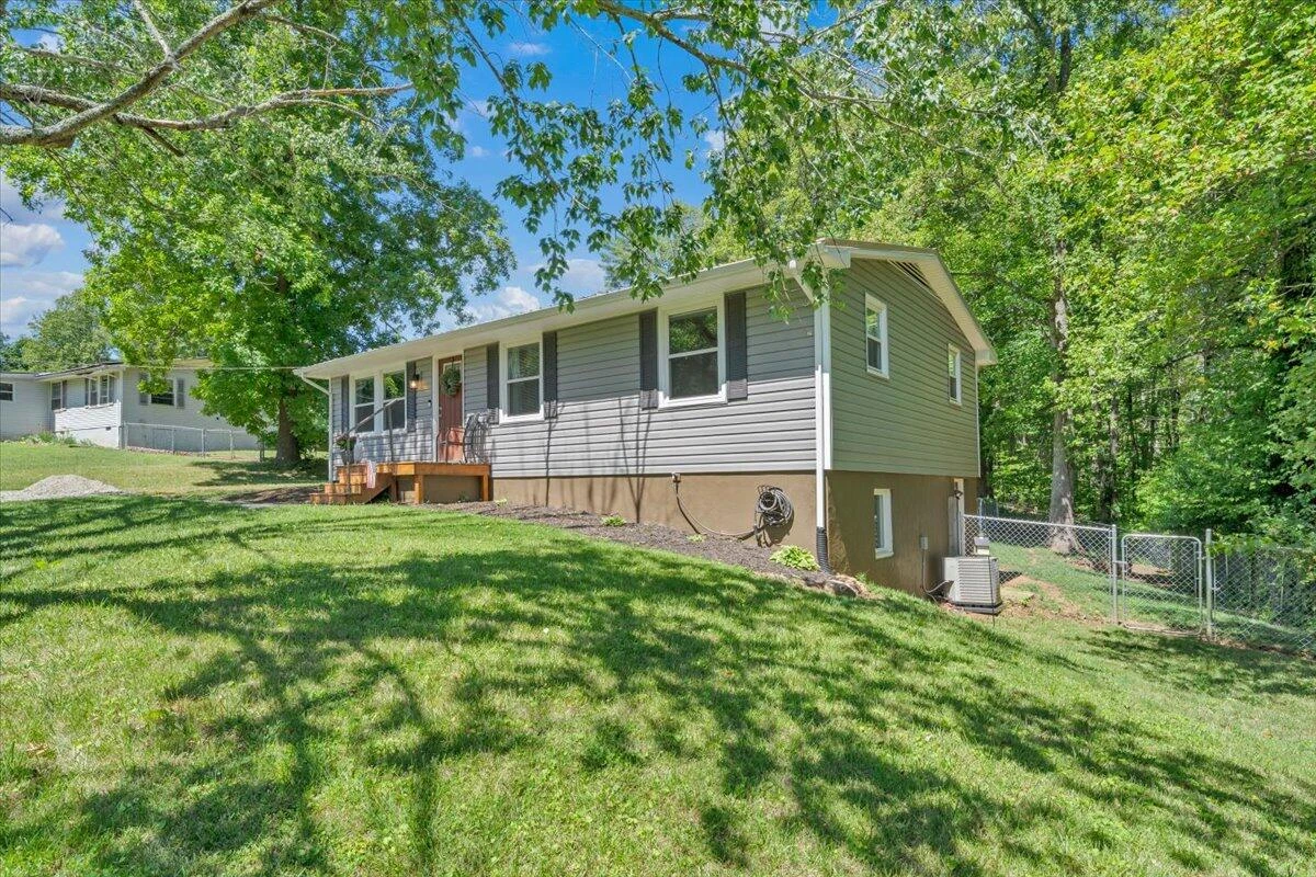 221 Falcon Ridge RD - Photo 39