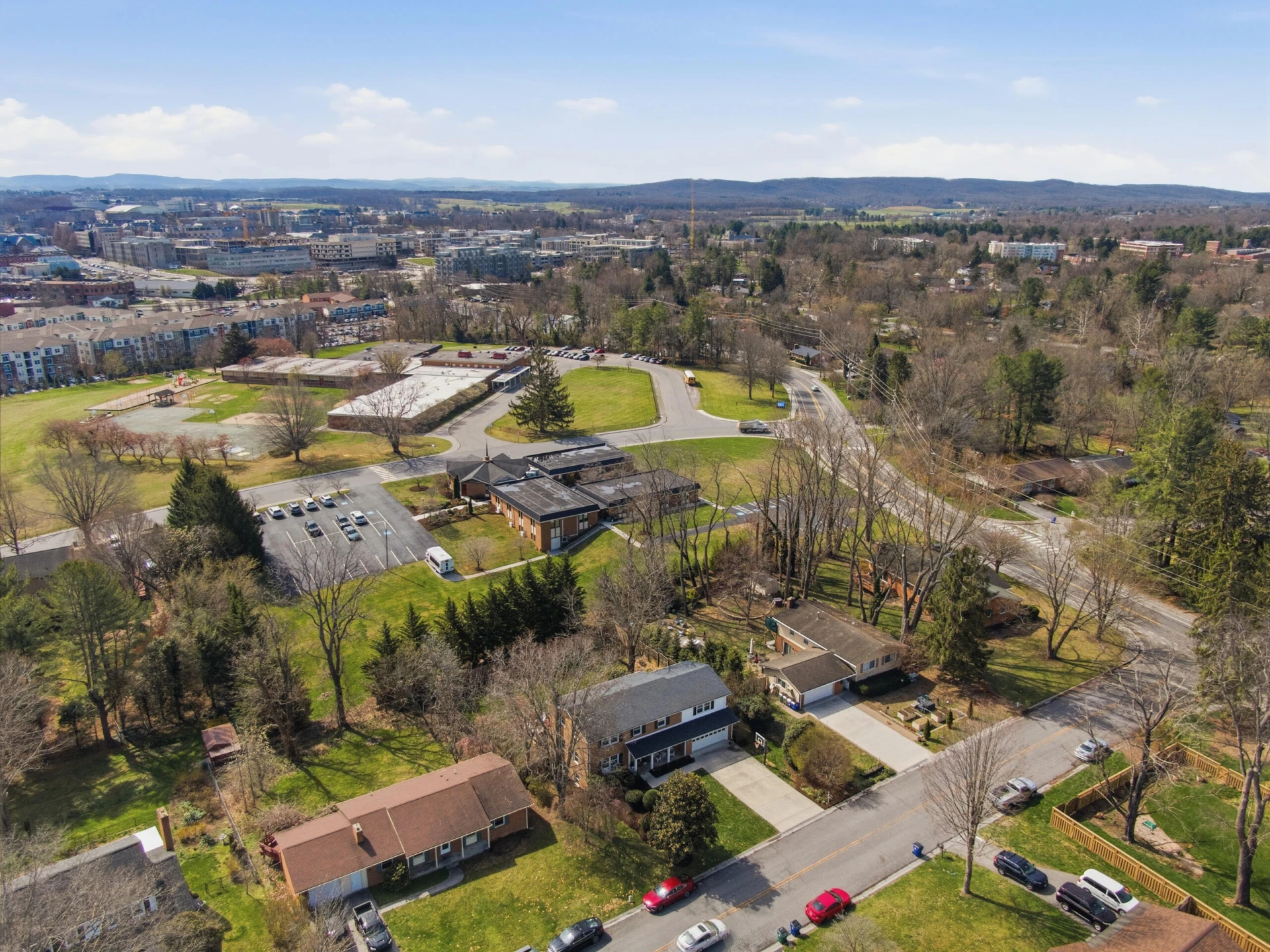 509 Stonegate DR - Photo 3