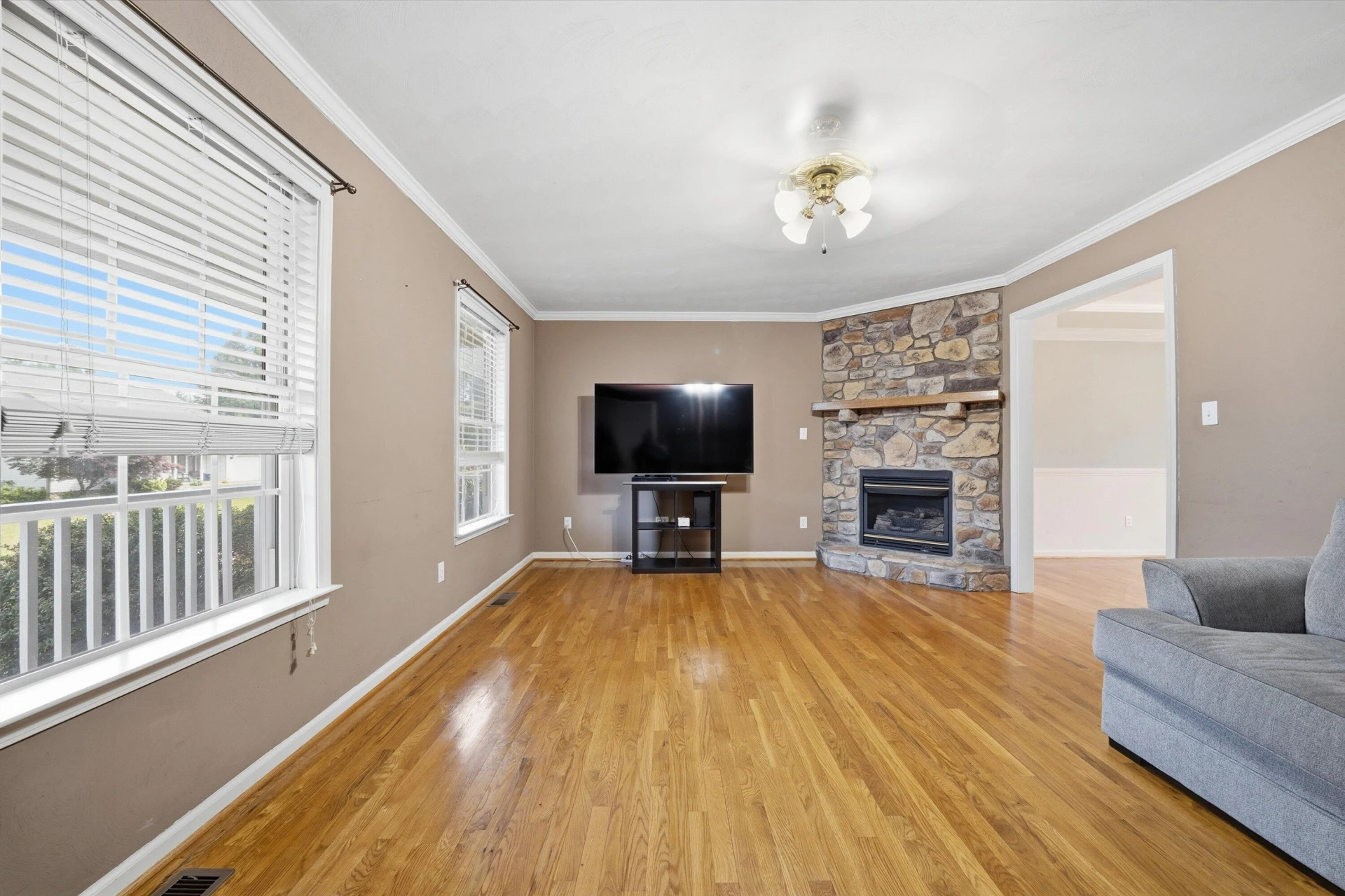 1623 Bush Farm DR - Photo 9